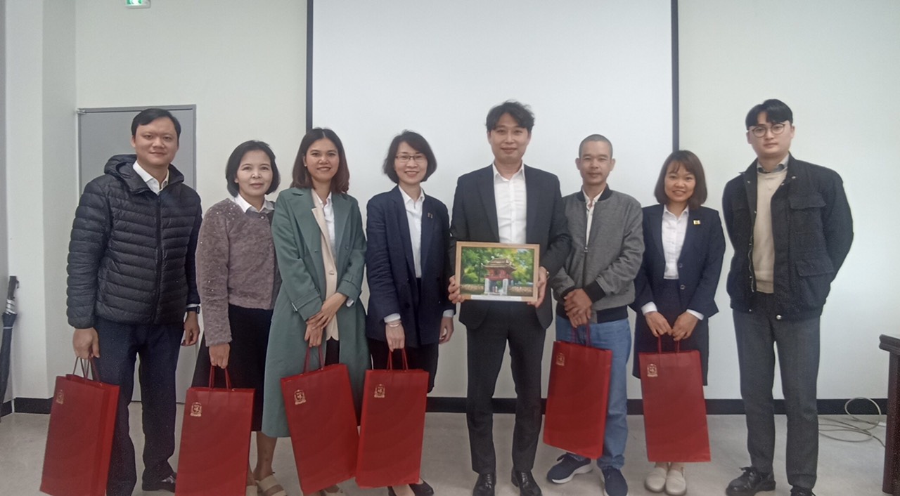 vibm-8_-Tru-so-KCL VIBM: Trung tâm Thiết bị, Môi trường & An toàn lao động làm việc tại trụ sở Korea Conformity Laboratories (KCL), Hàn Quốc