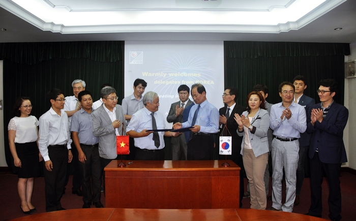 vibm-DSC_0075 Viện Vật liệu xây dựng ký biên bản ghi nhớ (MOU) hợp tác với Hội đồng Môi trường Vinyl Hàn Quốc (KOVECO)